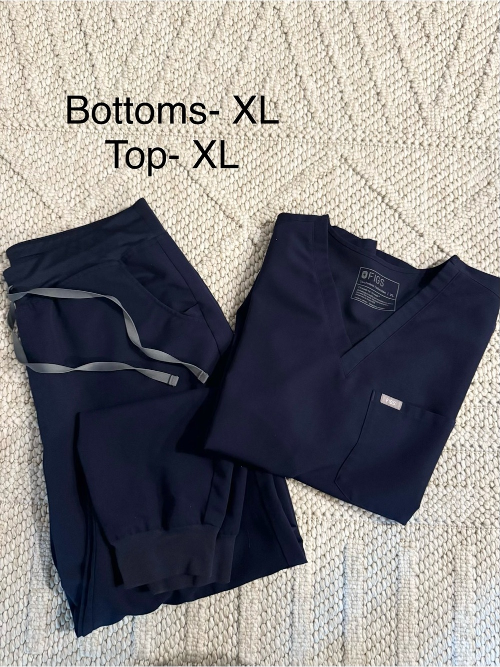 FIGS Navy V-Neck Scrub Top and Jogger Bottoms